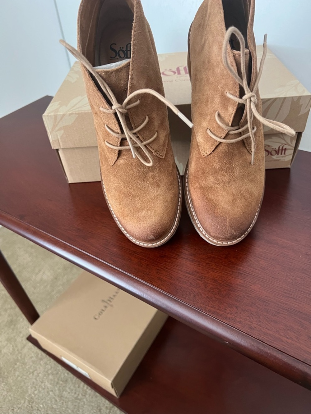 Söfft Women's Tan Suede Lace-Up Ankle Booties